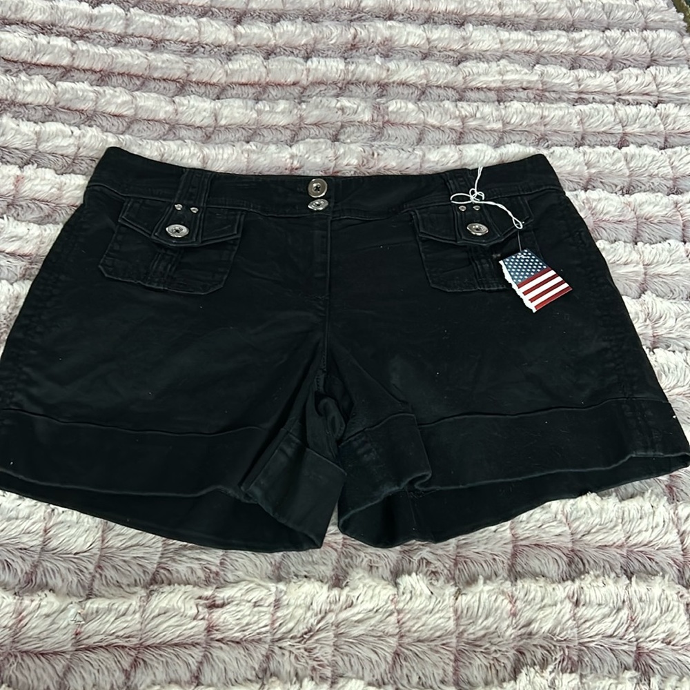 White House Black Market black shorts size 4